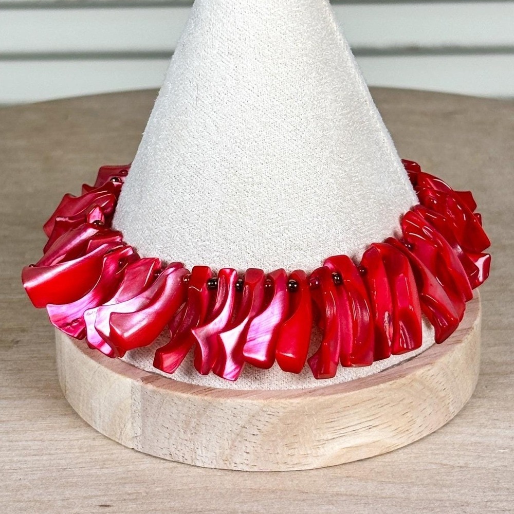 90s Statement Red Mother of Pearl‎ Shell Toggle Bracelet Sculptural Y2K